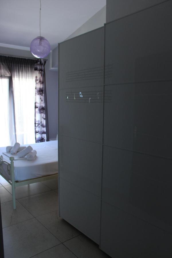 Lakis Luxury Apartment Keramotí Exteriér fotografie